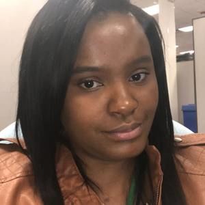 Meet your Posher, Roxanna